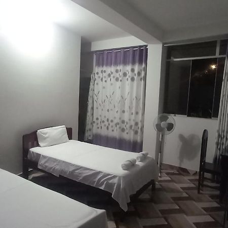 מויובמבה Hospedaje Miraflores מראה חיצוני תמונה