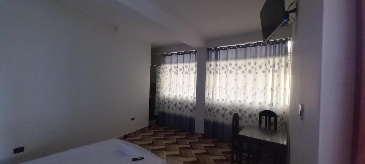 מויובמבה Hospedaje Miraflores מראה חיצוני תמונה