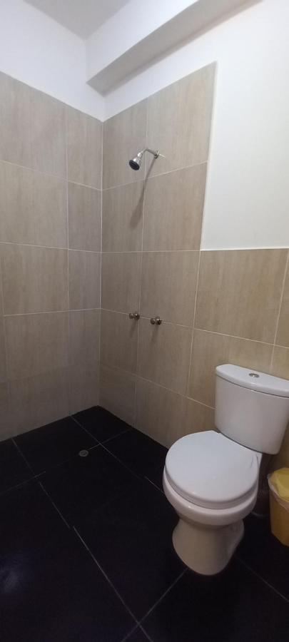 מויובמבה Hospedaje Miraflores מראה חיצוני תמונה