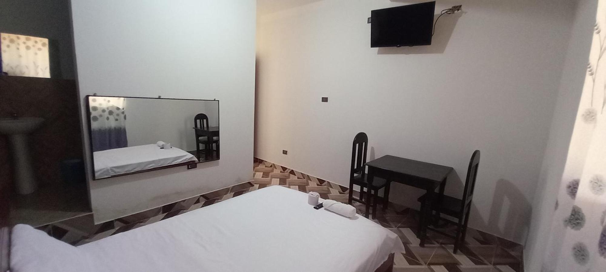מויובמבה Hospedaje Miraflores מראה חיצוני תמונה